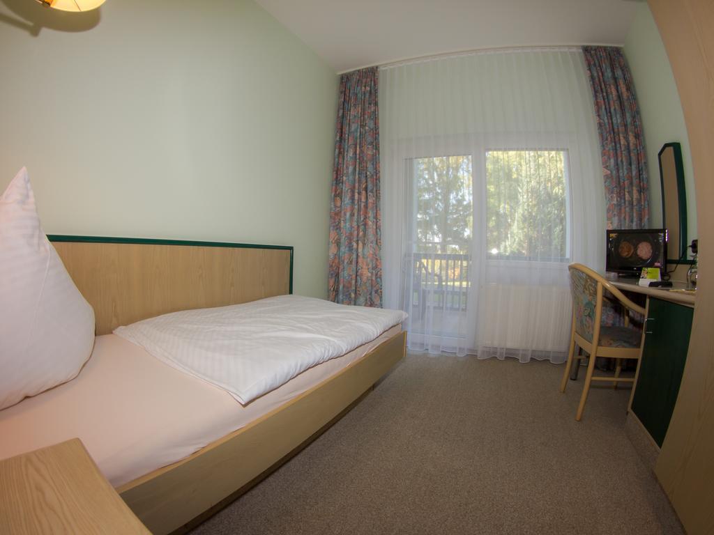Parkhotel Schoenewalde ภายนอก รูปภาพ